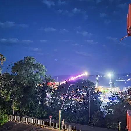 Апартамент Opal Beachfront Варна